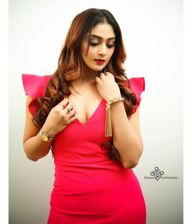 Natasha Doshi latest instagram photos