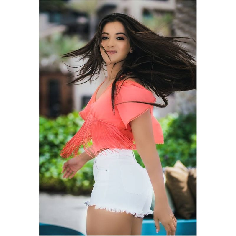 catherine tresa instagram photos