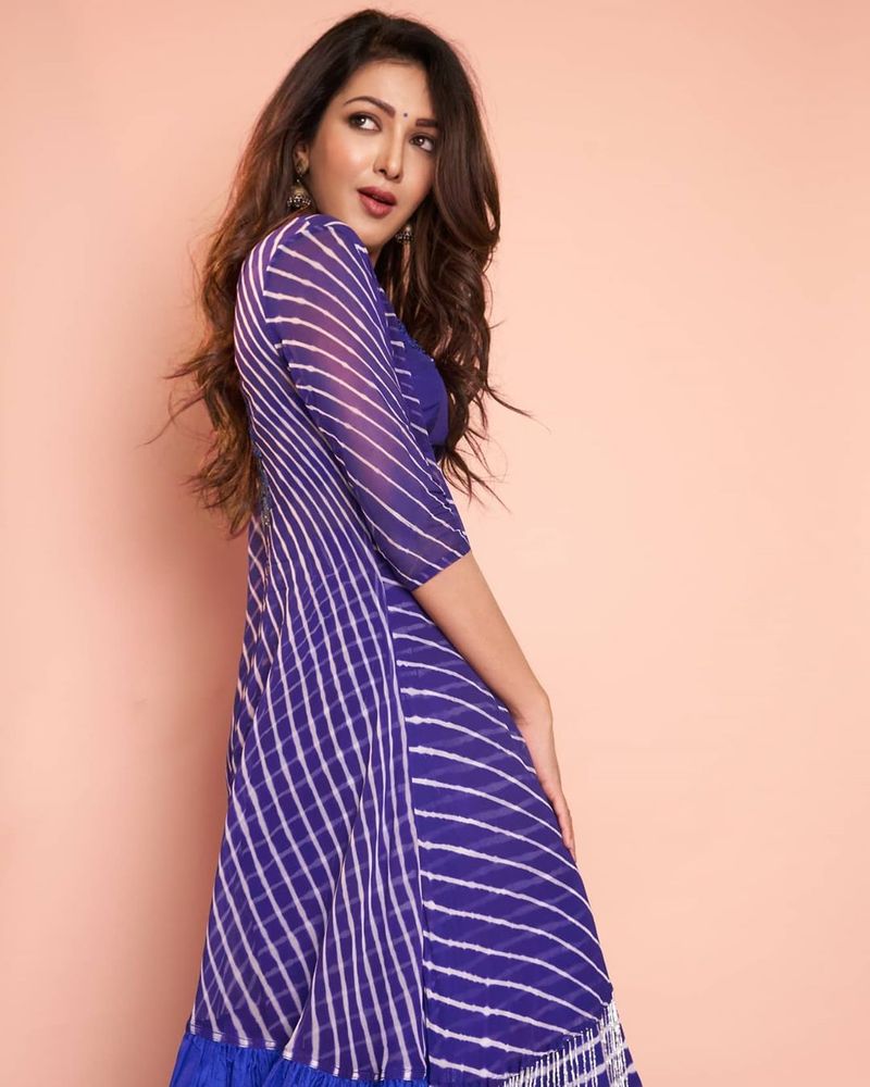 catherine tresa instagram photos