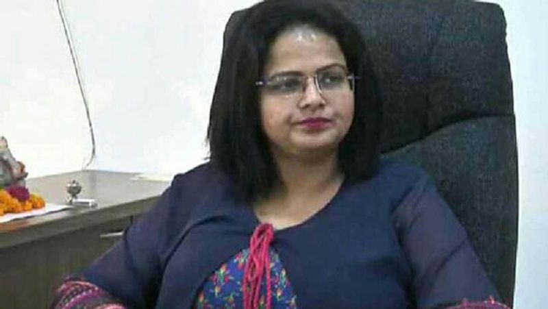 निधि निवेदिता की पहली पोस्टिंग झाबुआ में बतौर असिस्टेंट कलेक्टर हुई । इसके अलावा वह एकीकृत बाल विकास योजना की प्रोजेक्ट डायरेक्टर और इंदौर की अडिशनल कलेक्टर भी रह चुकी हैं। सिंगरौली जिले में जिला पंचायत CEO के तौर पर तैनाती के दौरान उन्होंने शौचालय बनवाने में घपला करने वाले पंचायत सचिव से उठक-बैठक करवाई थी। जिसके बाद वह काफी चर्चा में रही थीं।