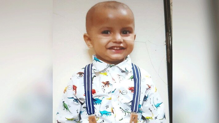 वहीं बच्चे की मां प्रीती यह कह रही है कि विदांत स्कूल से जब घर आता था तो मैं उसके लिए पहले से ही उसकी मनपसंद की चीजें बनाती थी। आज भी मैंने ऐसा ही किया था। मेरा बेटा घूमने का शौकीन था। शाम को में उसको घुमाने ले जाने वाली थी। उसके कपड़े तक निकालकर रखे थे। लेकिन उससे पहले ही वह हमेशा के लिए हमको छोड़कर चला गया।