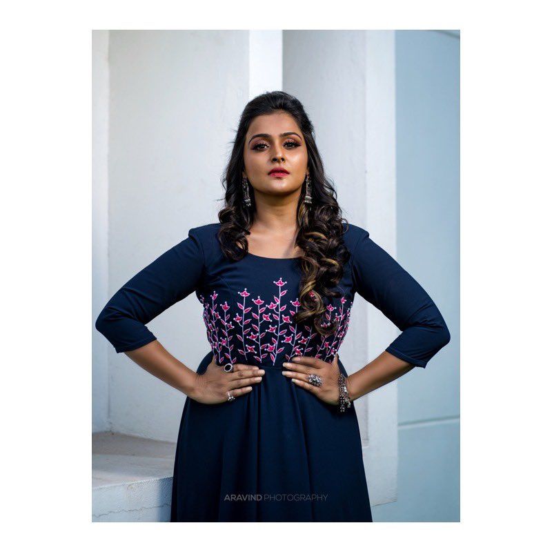 Actress Ramya Nambeesan ... who is she?