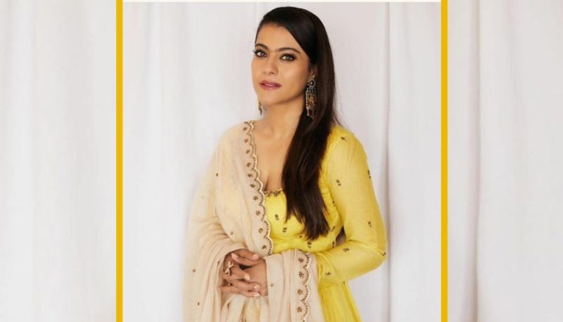 জিমে গিয়ে নয়, ঘরোয়া যোগব্যায়ামের মধ্যে দিয়েই সুস্থ থাকার চেষ্টা করেন কাজল।