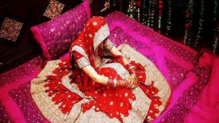 दूल्हा और उसके परिवाले सब इस शादी से बहुत खुश थे। वह अपने घर में आई नई-नवेली दुल्हन के आने की खुशियां मना रहे थे। लेकिन अचानक दो दिन बाद दुल्हन की तबीयत खराब हो गई। तो 17 फरवरी को उसे एक नजदीकी अस्पताल में भर्ती कराया गया। जहां उसने एक बच्ची को जन्म दिया।