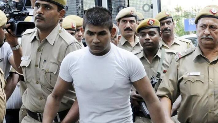 Nirbhaya convict Vinay Sharma again tries to harm himself in Tihar jail Nirbhaya convict Vinay Sharma again tries to harm himself in Tihar jail