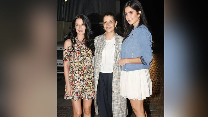 विक्की की फिल्म की स्पेशल स्क्रीनिंग में कैटरीना कैफ के साथ उनकी बहन इसाबेला कैफ भी पहुंची थीं। वो भी इस दौरान शॉर्ट ड्रेस और कैजुअल लुक में थीं।