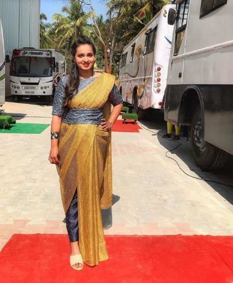 indian singer Flautist Haadu karnataka judge Varijashree venugopal photo gallery