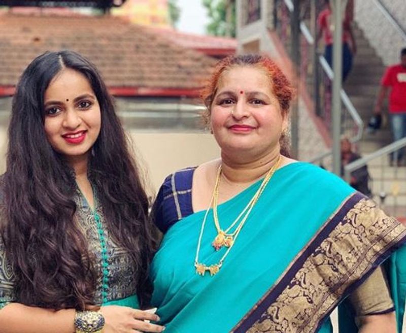 indian singer Flautist Haadu karnataka judge Varijashree venugopal photo gallery