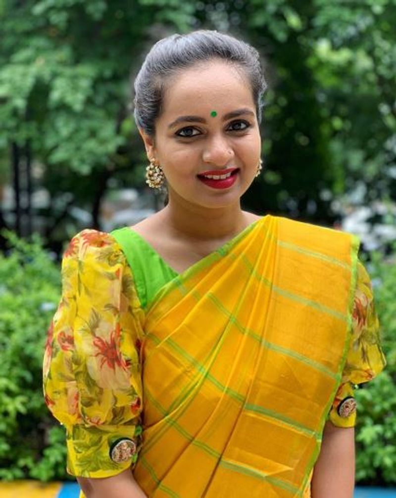 indian singer Flautist Haadu karnataka judge Varijashree venugopal photo gallery