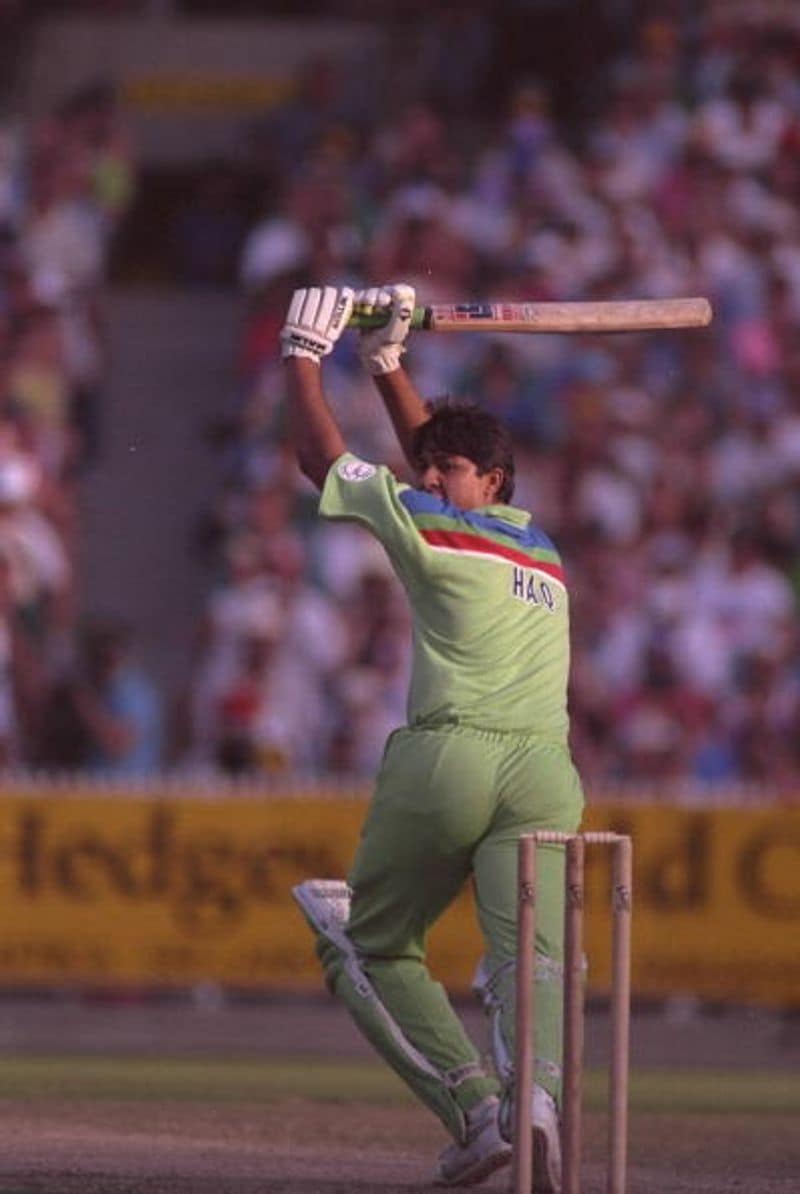 pakistan fan slams 1992 world cup winning captain imran khan