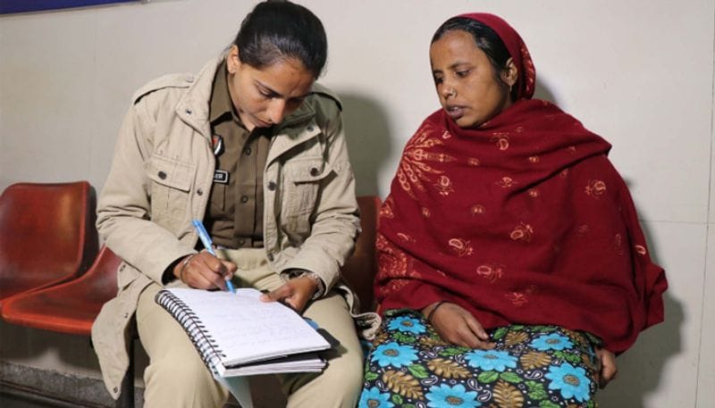 पुलिस के अनुसार उमेश लुधियाना की एक फैक्ट्री में फोरमैन हैं। वे यहां किराये से रहते हैं। उमेश मूलत: उत्तर प्रदेश के गोरखपुर जिले के खूरिया गांव के रहने वाले हैं। उमेश की पत्नी 30 वर्षीय सिरभावती को शनिवार(8 फरवरी) रात करीब 2 बजे प्रसव पीड़ा होने पर सिविल हॉस्पिटल में भर्ती कराया गया था। रविवार सुबह पत्नी ने बेटी को जन्म दिया था।