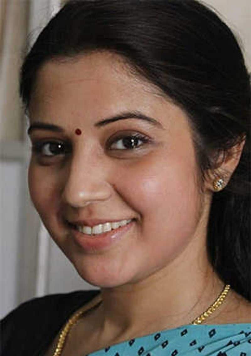 namtamilar pery spokesperson  kaliyammal directly criticized actress vijayalakshmi regarding defame of seeman