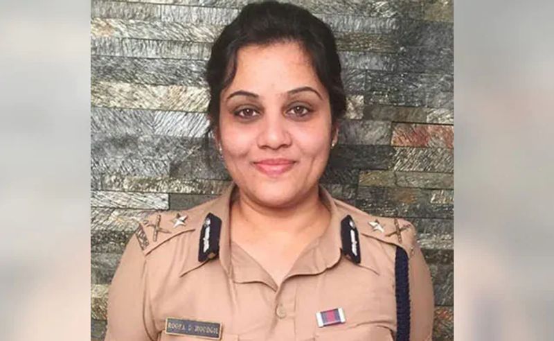 karnataka IPS officer D Roopa lady singham got transfered 40 times in 20 years inspiring story kpt