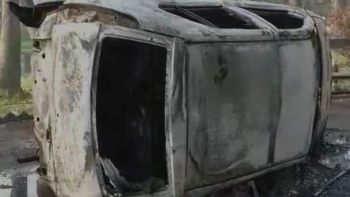 Workers vandalise a jute mill at Shyamnagar in North 24 parganas Workers vandalise a jute mill at Shyamnagar in North 24 parganas