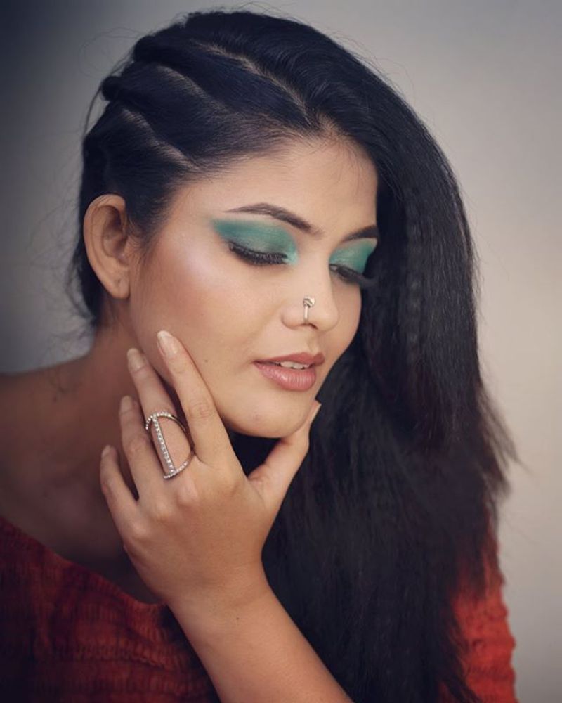 Actress Kalpika Ganesh Latest Instagram photos