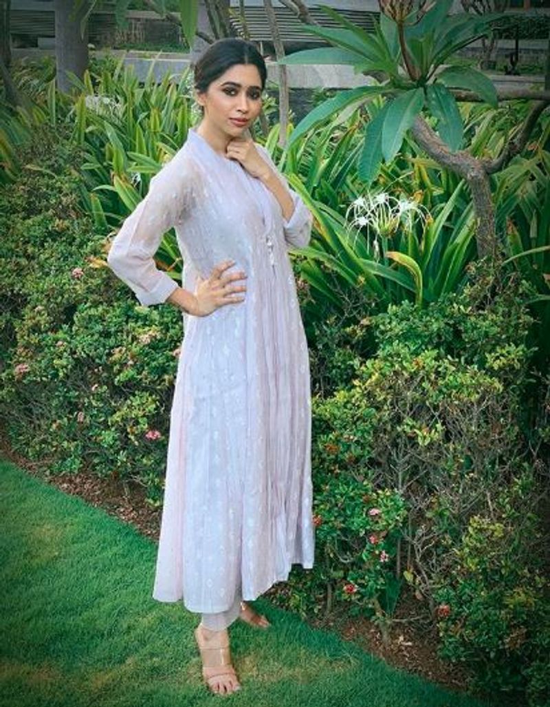 Actor jayam ravi wife aarti recent modern photo gallery