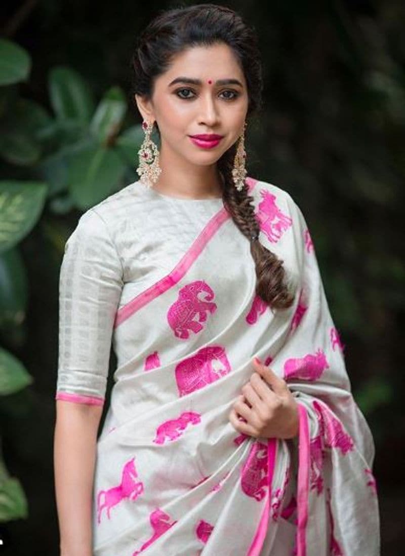 Actor jayam ravi wife aarti recent modern photo gallery