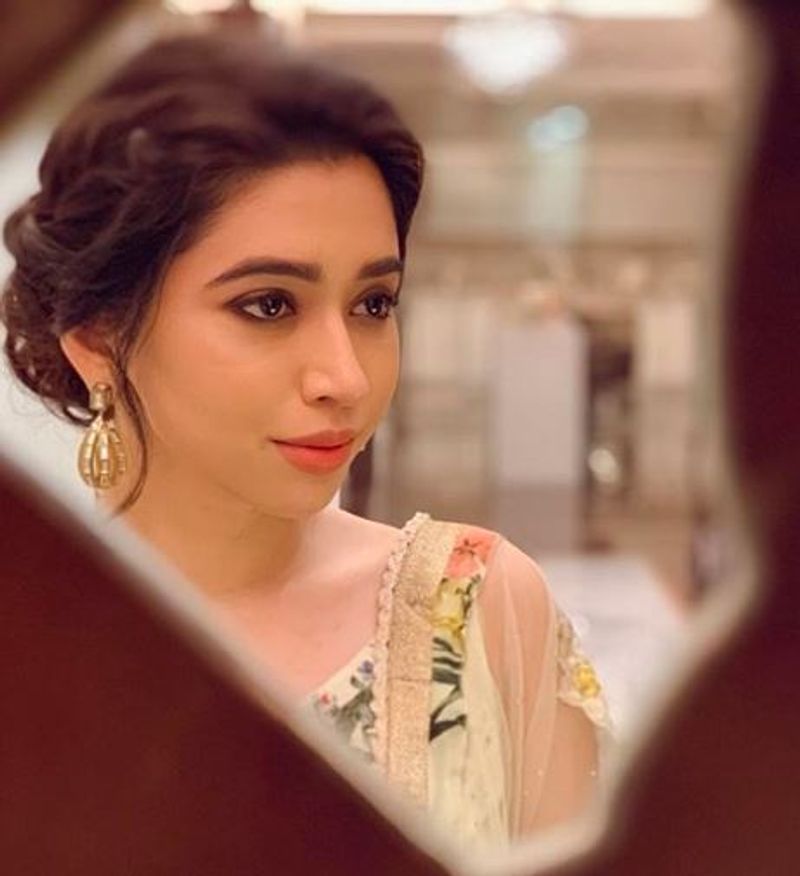 Actor jayam ravi wife aarti recent modern photo gallery