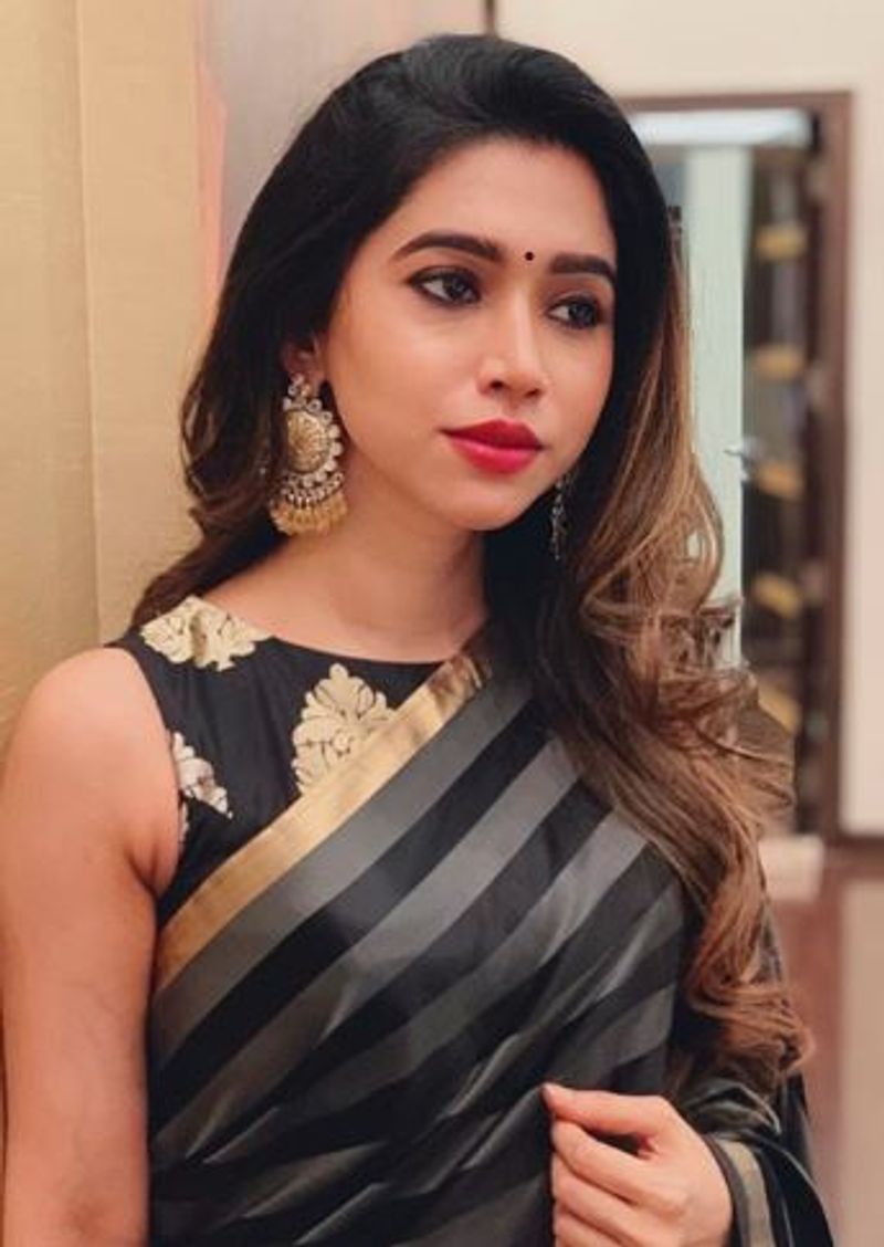 Actor jayam ravi wife aarti recent modern photo gallery