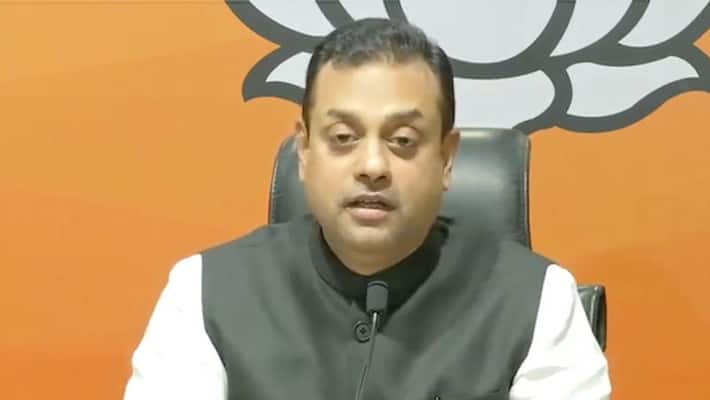 The drama of holding tringa in anti-CAA protest, here talks of giving oxygen to Pakistan : BJP The drama of holding tringa in anti-CAA protest, here talks of giving oxygen to Pakistan : BJP