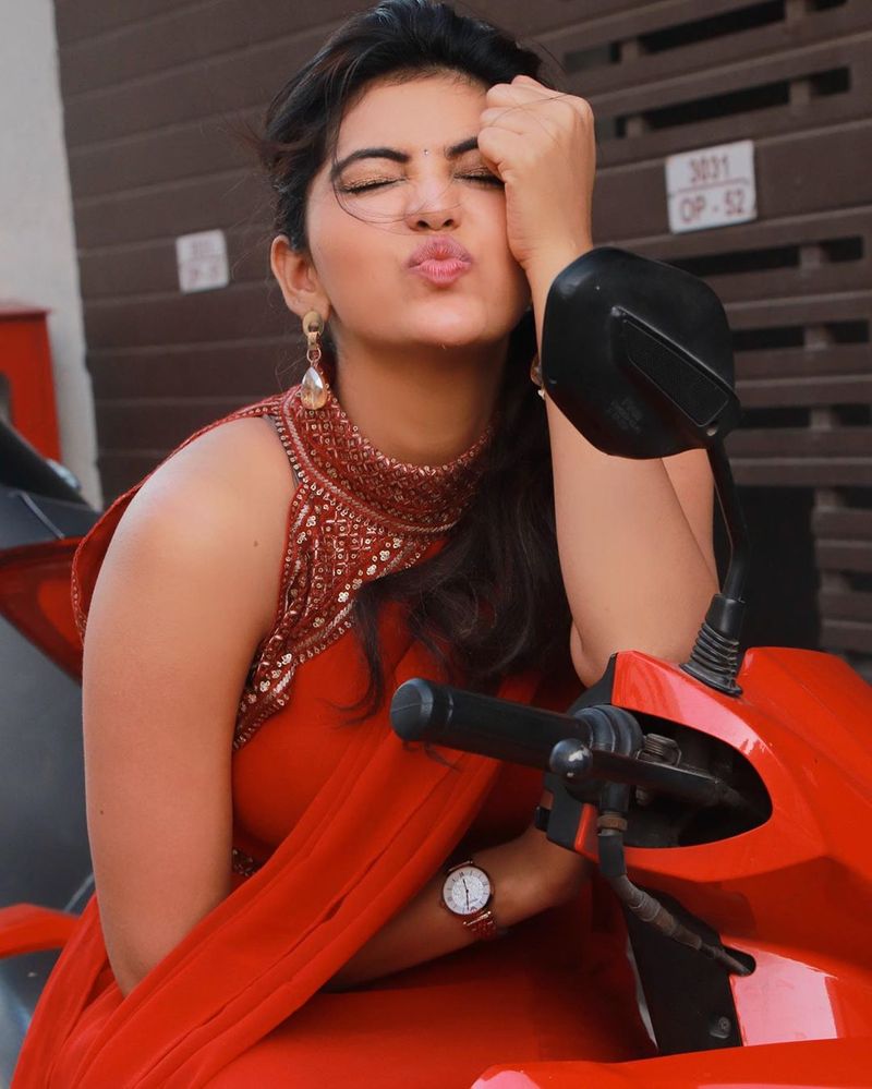 athulya beautiful photo gallery
