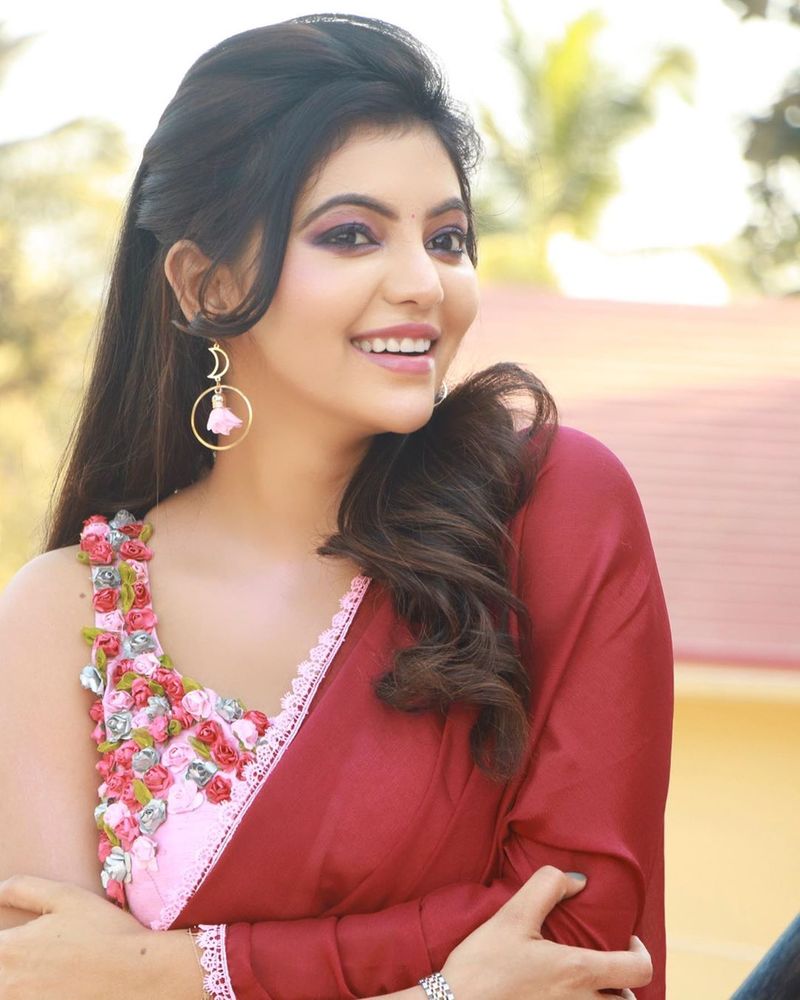athulya beautiful photo gallery