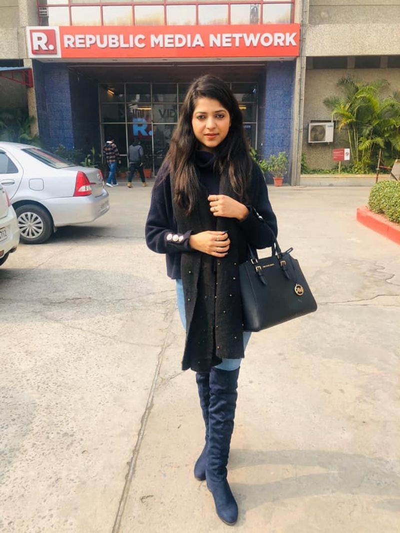 निघत ने अपने ट्विटर प्रोफाइल पर खुद को भाजपा प्रवक्ता के साथ ही राजनीतिक विश्लेषक और पब्लिक स्पीकर लिखा है।