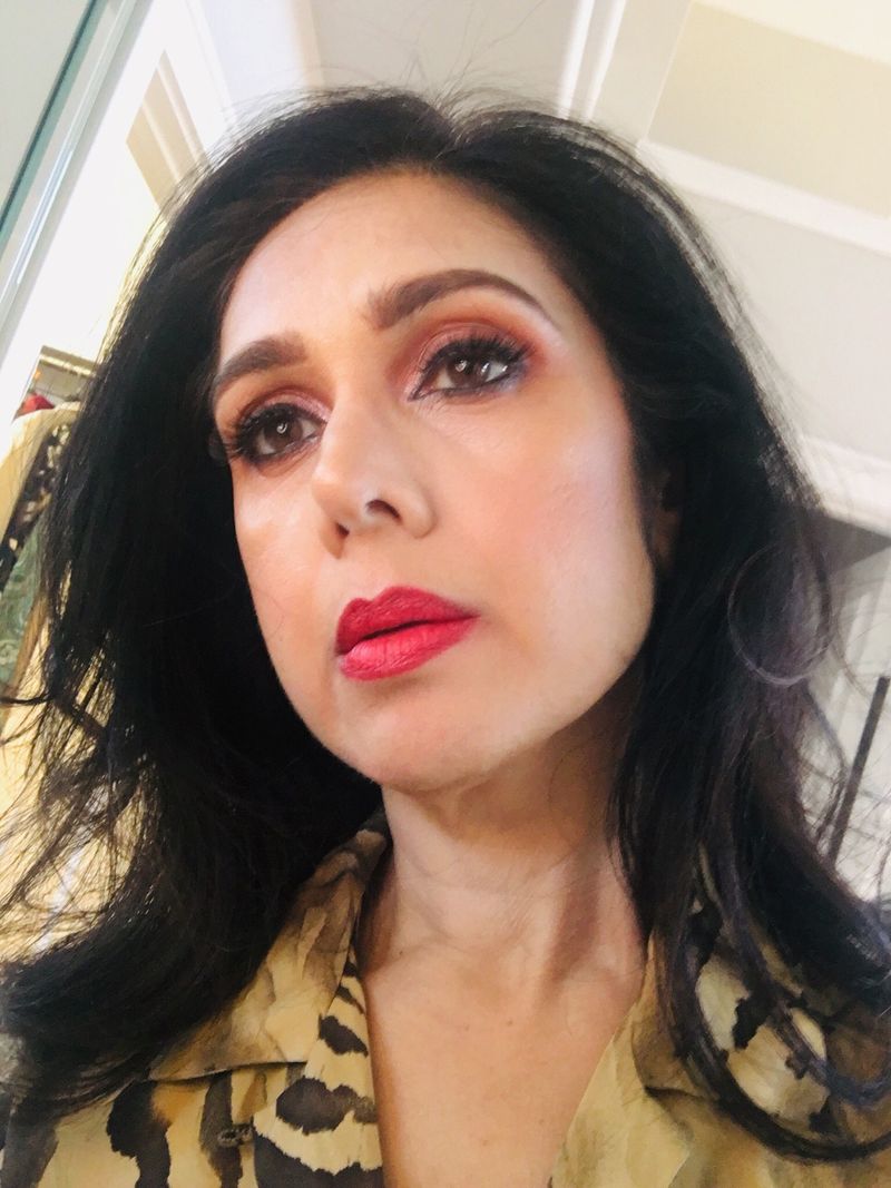Duet movie actress Meenakshi Sheshadri recent photo pictures