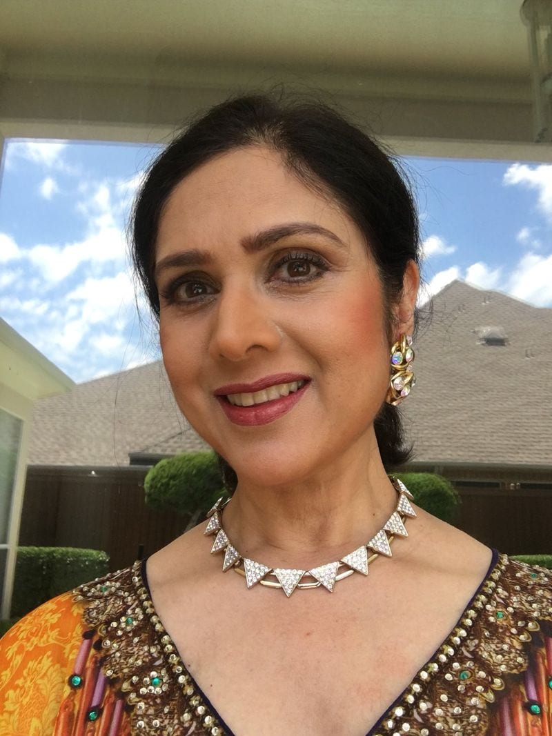 Duet movie actress Meenakshi Sheshadri recent photo pictures