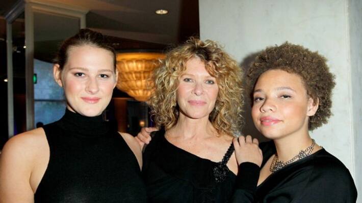 international famous director Steve Spielberg daughter mayikela announce to porn video international famous director Steve Spielberg daughter mayikela announce to porn video
