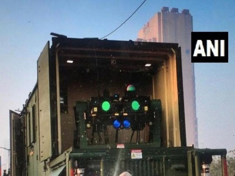 इसके अलावा डीआरडीओ ने एंटी ड्रोन सिस्टम भी तैनात कर दिया है। यह सिस्टम आस पास उड़ने वाले किसी भी ड्रोन को नष्ट कर देगा।