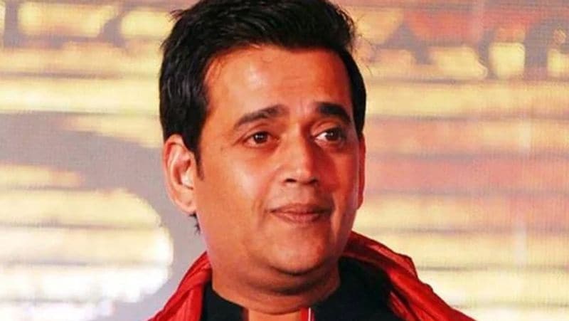रवि किशन के गरीबी के दिन सुनना और परिवार की हालत को जानना काफी इमोशनली होता है। इनकी जब भी कोई सुनता है तो एक्टर और सुनने वाले लोग भी काफी इमोशनल हो जाते हैं।