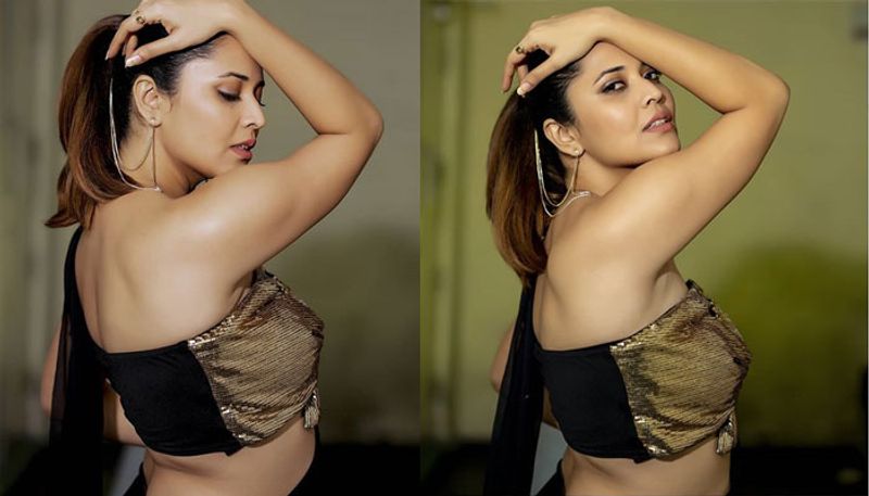 Anchor Anasuya Hot Sizzling Photos