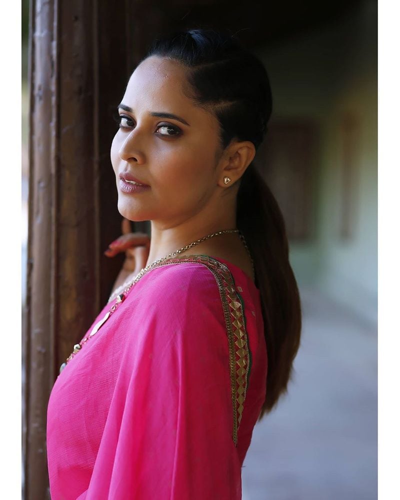 actress anasuya bharadwaj latest photo gallery