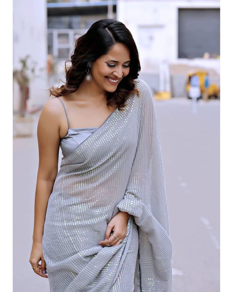 actress anasuya bharadwaj latest photo gallery