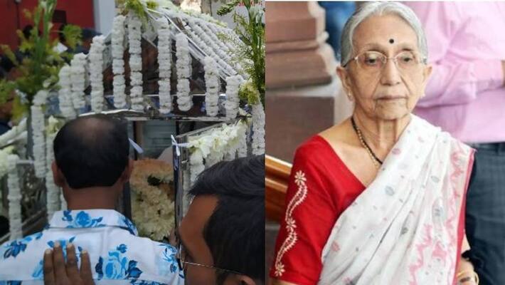 MP Sudip Bandyopadhyay pays homage to Krisna Basu after her death MP Sudip Bandyopadhyay pays homage to Krisna Basu after her death