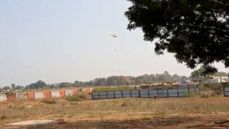 अधिकारी ये पता लगा रहे हैं कि ये कितनी गहराई में है? उधर सोन पहाड़ी में सोने की खदान के बारे में पता चला है कि जहां खनन होना है, वह अधिकतर जमीन रिजर्व फॉरेस्ट में आती है। इस संबंध में अब जल्द ही शासन को रिपोर्ट भेजी जा रही है। मामले में अब सरकार को ही फैसला लेना है।