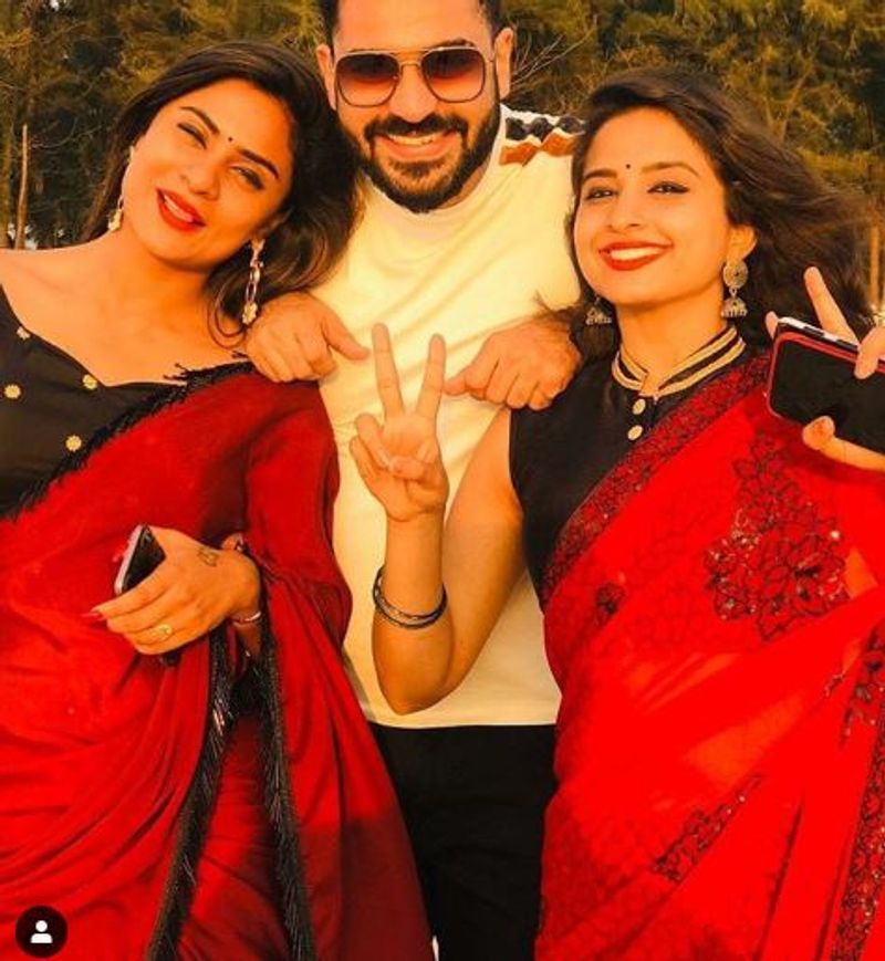 Bigg Boss Kannada 7 Winner Shine Shetty deepika Das chandana visits Kundapura
