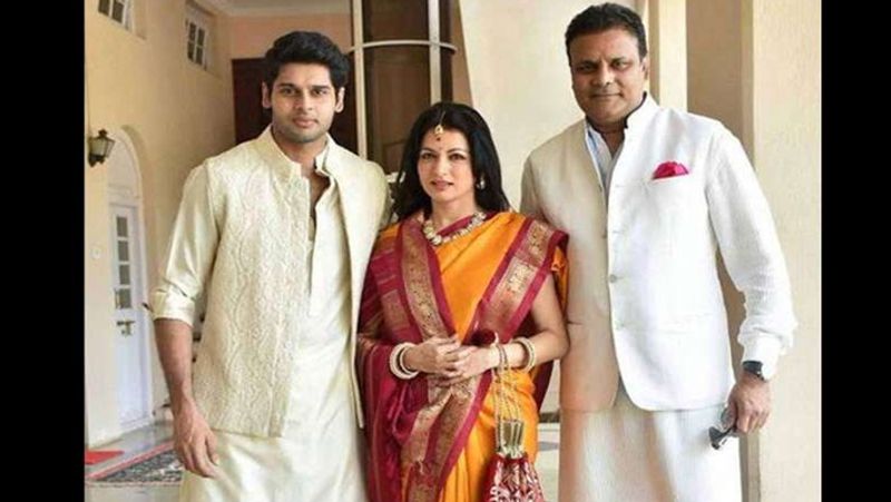 भाग्यश्री ने एक इंटरव्यू में अपने बच्चों और अन्य काम के बारे में बताया था। उन्होंने बताया था कि वे हसबैंड के साथ मिलकर मीडिया कंपनी सृष्टि एंटरटेनमेंट चलाती हैं। उनकी बेटी अवंतिका ने लंदन से बिजनेस में ग्रैजुएशन किया है और बेटा अभिमन्यु बॉलीवुड में एंट्री कर चुका है।