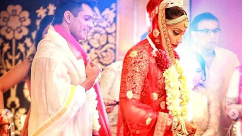 फेरे लेते हुए बिपाशा और करण।