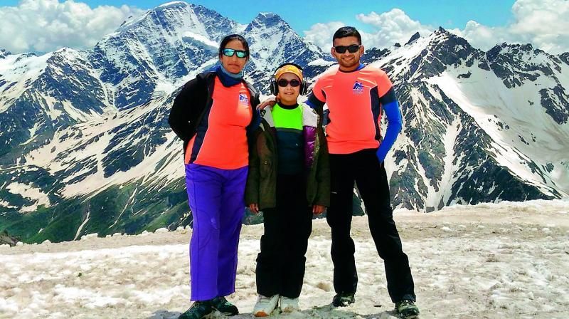 काम्या ने 6962 मीटर ऊंची एकांकगुआ चोटी पर 1 फरवरी को फतह हासिल की थी। काम्या को यह मुकाम हासिल करने के लिए कठिन संघर्ष करना पड़ा। वे लंबे वक्त से इसके लिए इसके लिए तैयारी भी कर रही हैं।