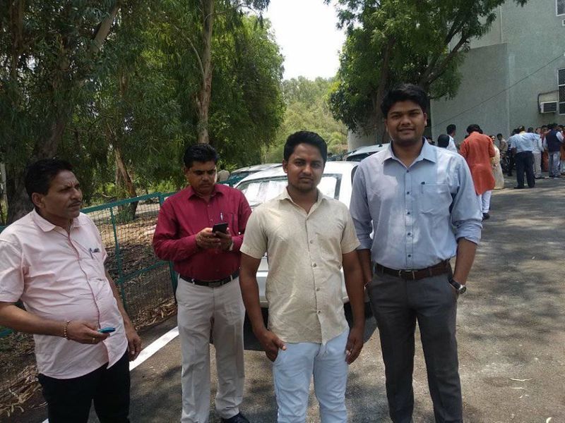करंट अफेयर्स पर नजर रखी। पढ़ाई के दौरान यह नहीं सोचा कि हारेंगे या जीतेंगे। सिर्फ लक्ष्य हासिल करने ईमानदारी से मेहनत की और सफलता मिली।