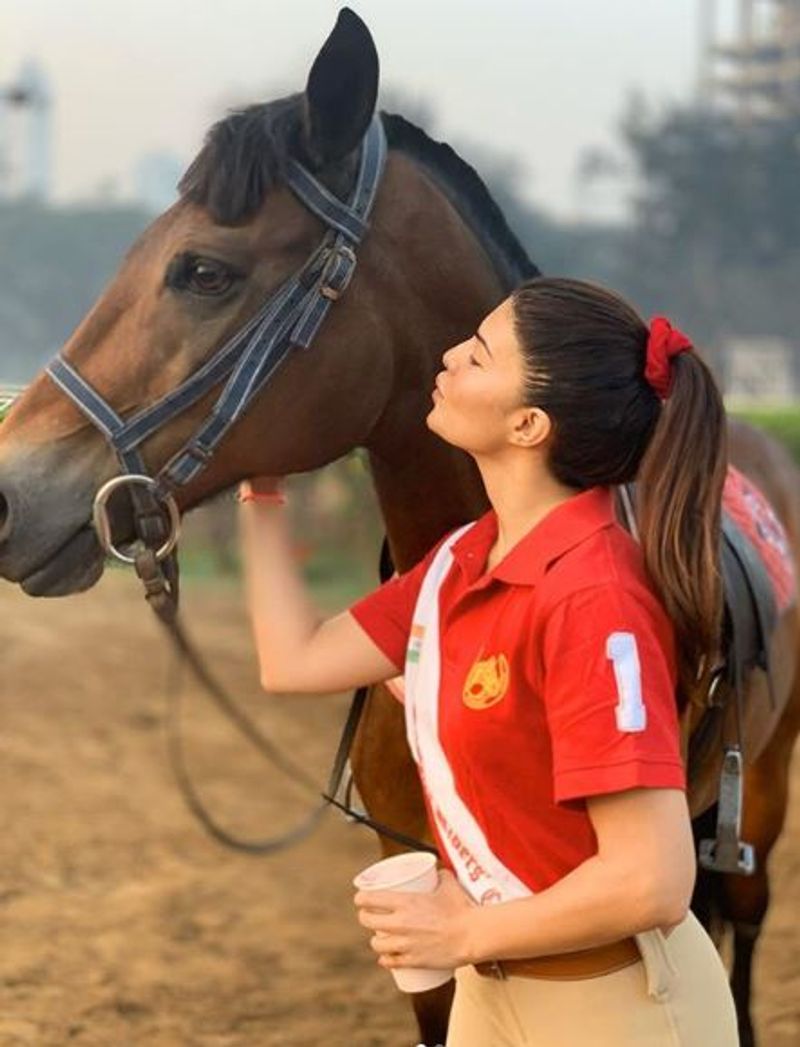 Jacqueline Fernandez is enjoying horse riding in Salman Khan’s farmhouse