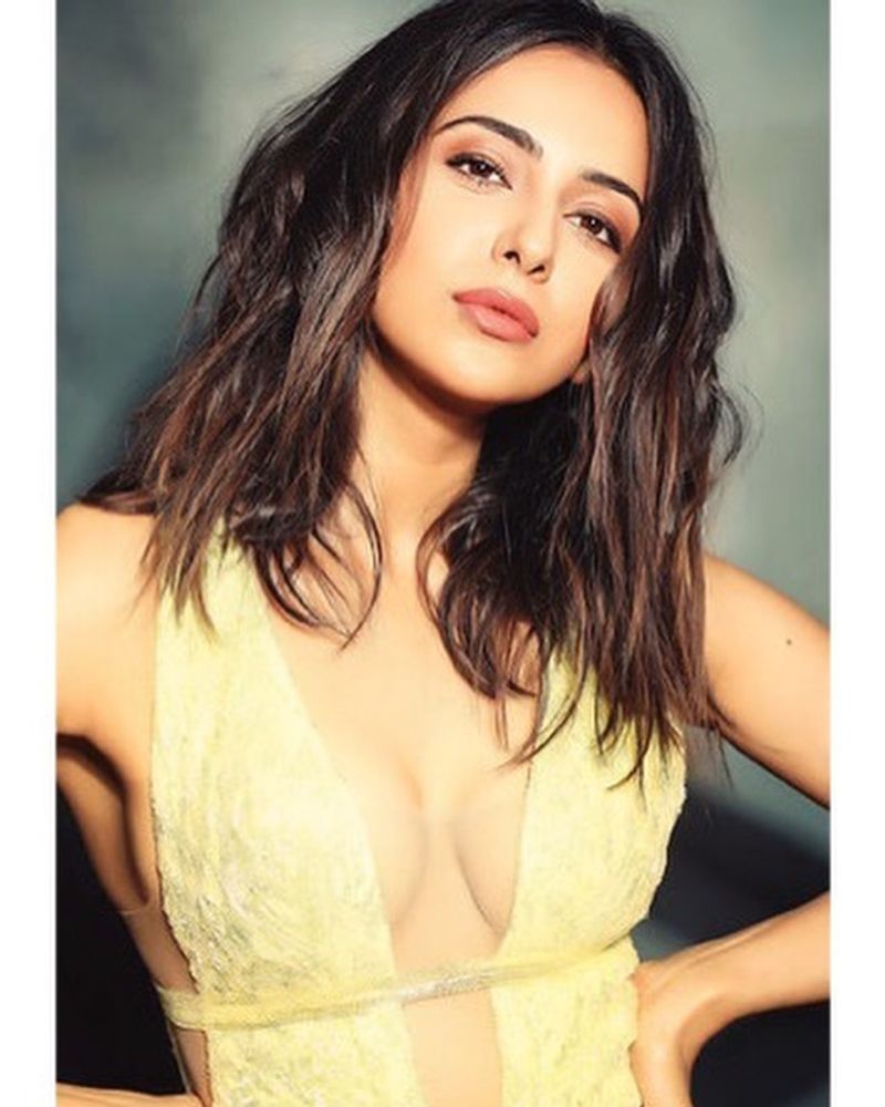 South Crazy beauty Rakul preet singh stunning photos