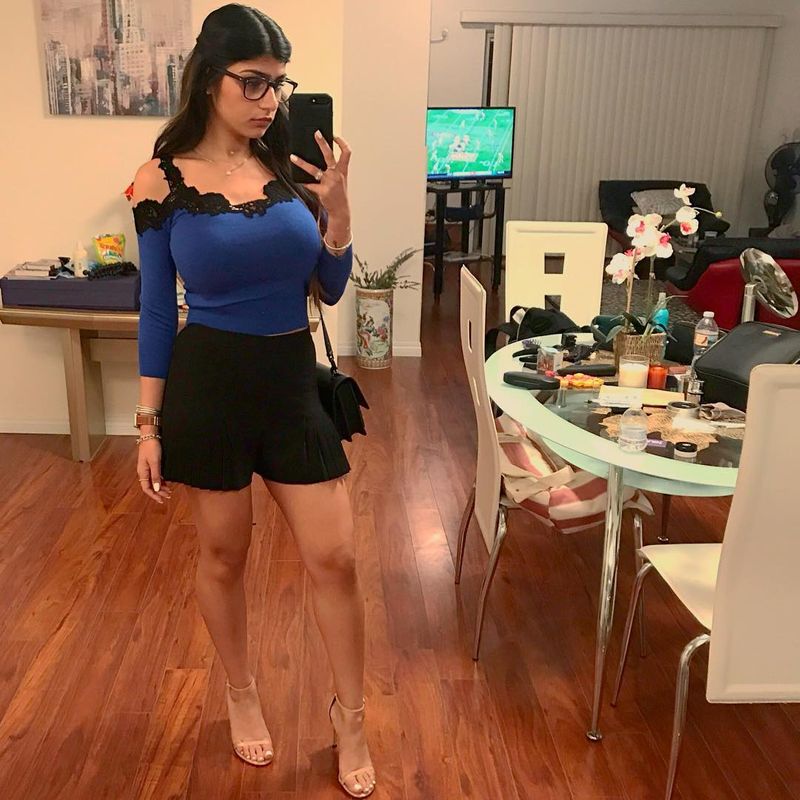 Only Rs 1400 ... You can have fun with this famous sexy virgin