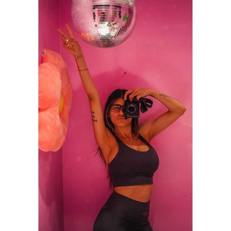 Only Rs 1400 ... You can have fun with this famous sexy virgin