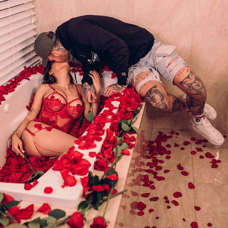 Only Rs 1400 ... You can have fun with this famous sexy virgin