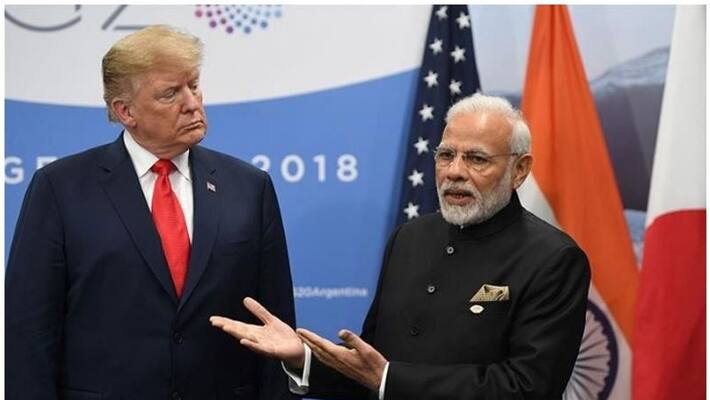 US President Arrives in Ahmedabad for Maiden Tour US President Arrives in Ahmedabad for Maiden Tour