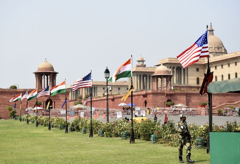 अमेरिकी राष्ट्रपति डोनाल्ड ट्रम्प मंगलवार को राजघाट जाएंगे। वहां राष्ट्रपिता महात्मा गांधी को श्रद्धांजलि देंगे। सुरक्षा को देखते हुए राजघाट को सोमवार दस बजे से मंगलवार शाम तक आम लोगों के लिए बंद कर दिया गया है।