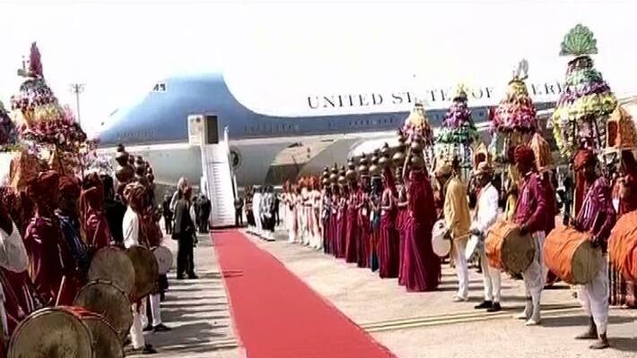 american president trump came to India and very enthusiastic welcome to trump american president trump came to India and very enthusiastic welcome to trump